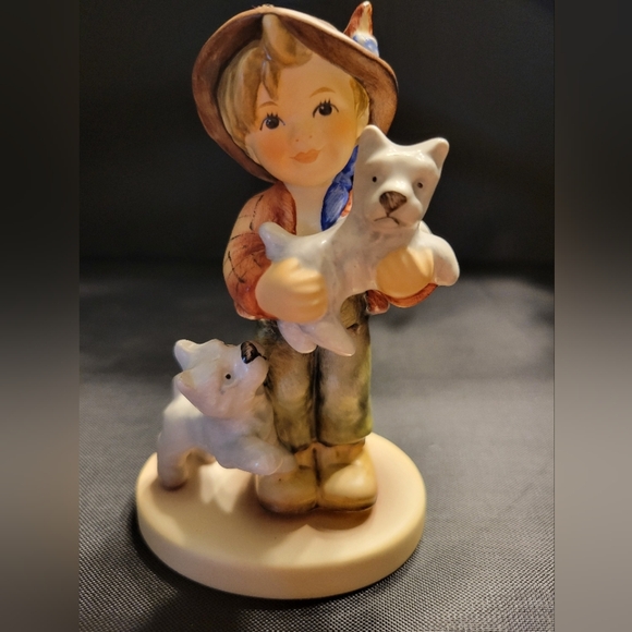 Goebel Collectible Charming Hummel Boy with Puppies Figurine Limited Edition - Picture 7 of 16